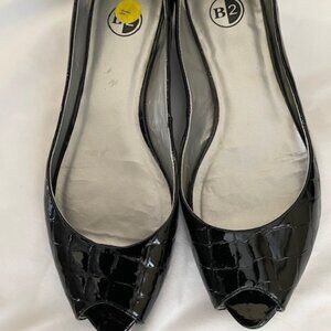 B2 (Browns) Black Flat Open Toe Women’s Shoes S - 7 (37)